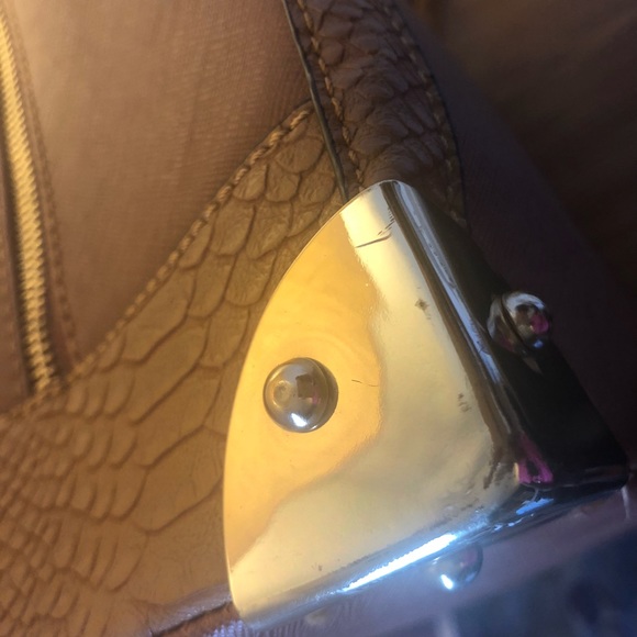 Tan and gold hand bag - Picture 8 of 8